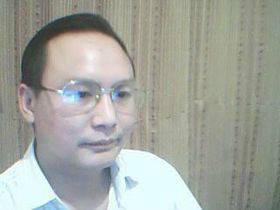 张修林（当代文学理论家）