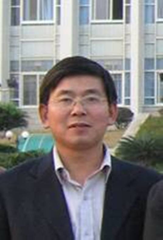 张海良（湘潭大学原副校级督导员）