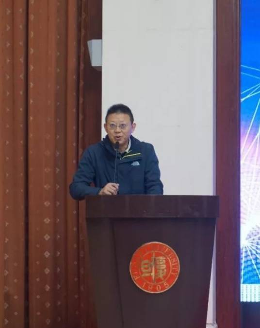 陈猛（复旦大学数学科学学院院长）