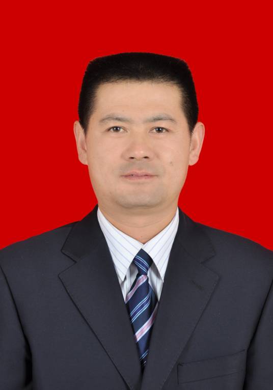 洪云（楚雄紫溪中学校长）
