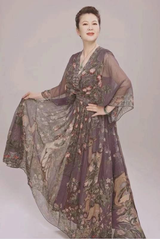 黄卓（青年歌唱家）