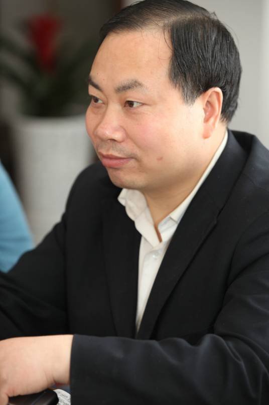 田冲（陕西省作家协会会员）