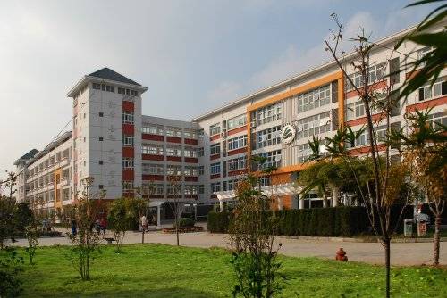 苏州高新区实验初级中学