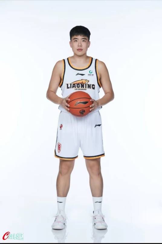 张立文（中国篮球运动员）