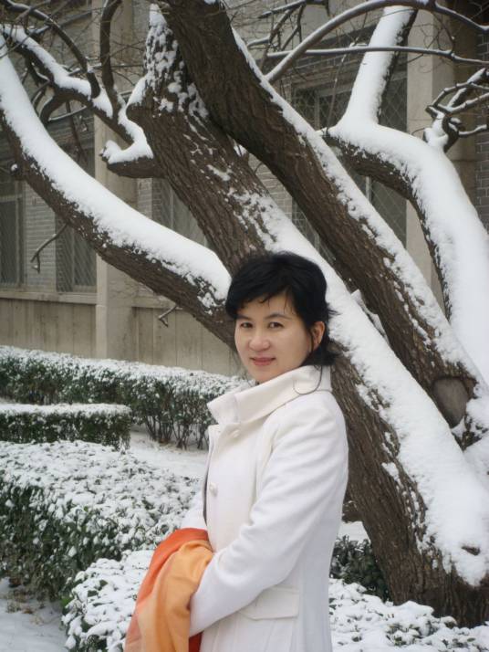 黄小晶（广州市委党史文献研究室主任）