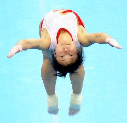 关爽（中国蹦床运动员）