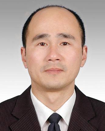 路钢（明光市住建局党组成员、副局长）