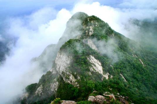 五朵山（河南省平顶山市汝州市五朵山风景区）