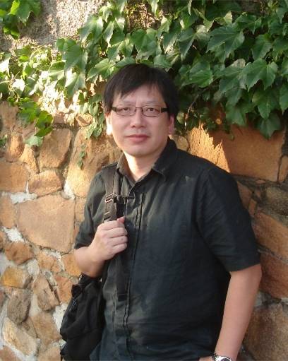 何志华（香港中文大学文学院教授）