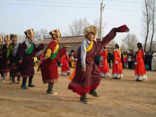 来宝（土族民俗）