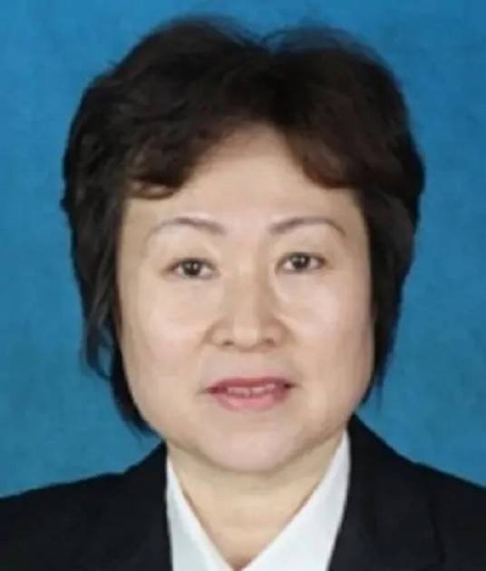 李景华（齐齐哈尔市碾子山区人大常委会原主任）