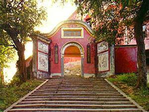 卧龙山（福建省长汀县山峰）