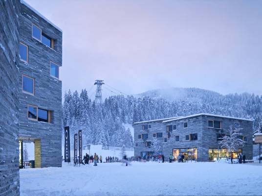 瑞士莱克斯滑雪度假区