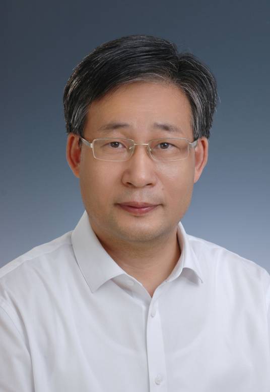 刘爱国（湖北省社科联党组书记、常务副主席）