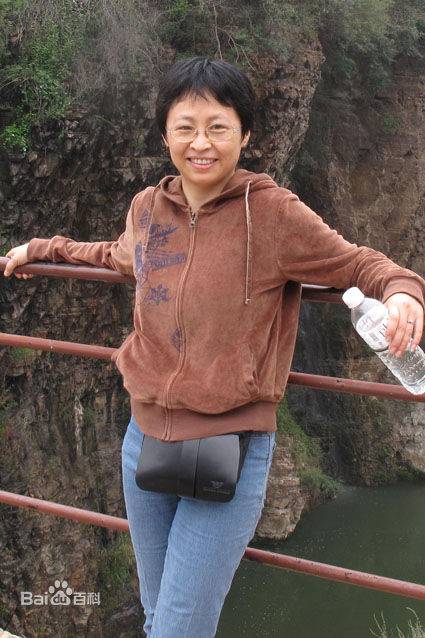 何滨（中国科学院生态环境研究中心研究员）