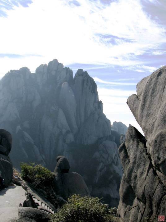 莲花峰（黄山36大峰之首）