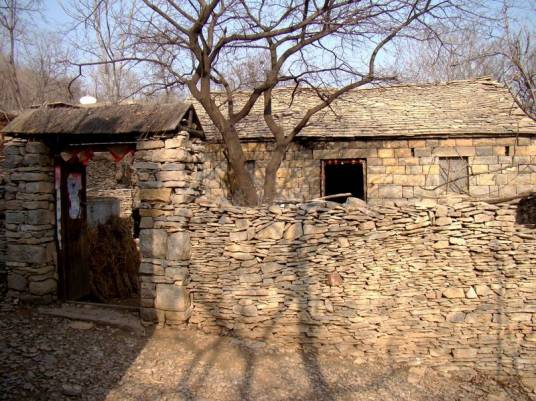 石板房（管江河流域的石板房）