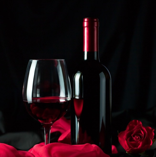 玫瑰红酒