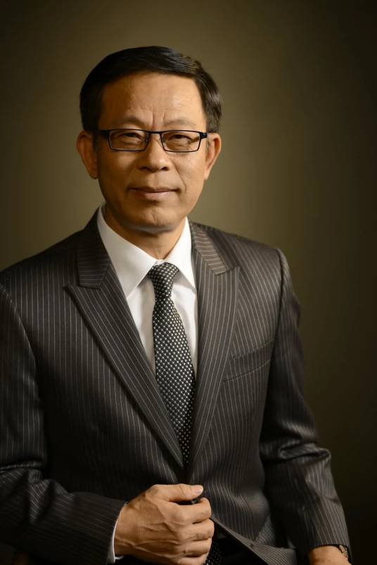 杜平（凤凰卫视评论员）