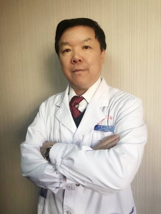 刘长信（北京中医药大学东直门医院推拿疼痛科主任）