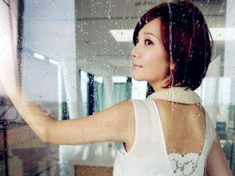 偶阵雨（2012年梁静茹演唱的歌曲）
