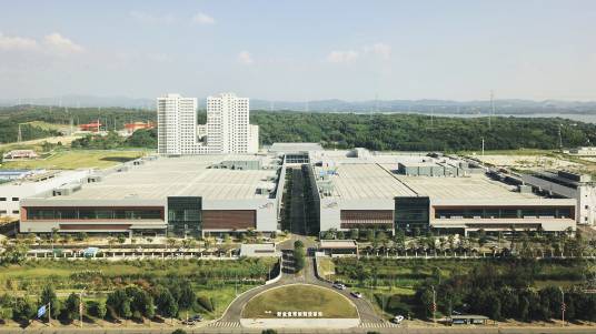 湖南城陵矶华为新金宝高端制造基地