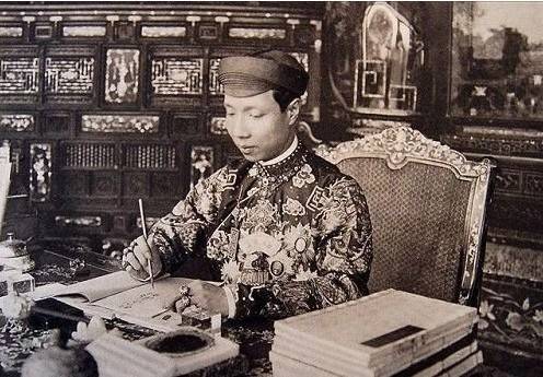 保大（越南阮朝末代君主阮福晪在位时的年号）