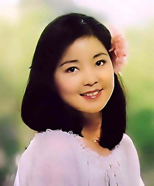 雪中莲（邓丽君演唱歌曲）