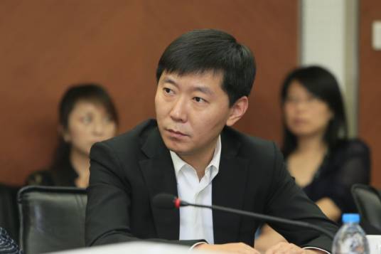 焦阳（长篇历史史诗剧《大秦帝国》总制片人）