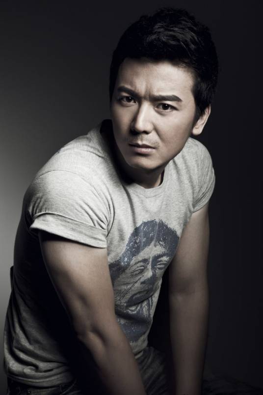 荣飞（中国内地男演员）