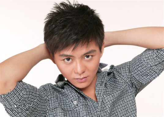 罗威（中国内地男演员）