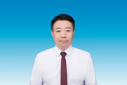 李德雄（泉州市市场监督管理局党组书记、局长，市知识产权局局长，机关党委书记）