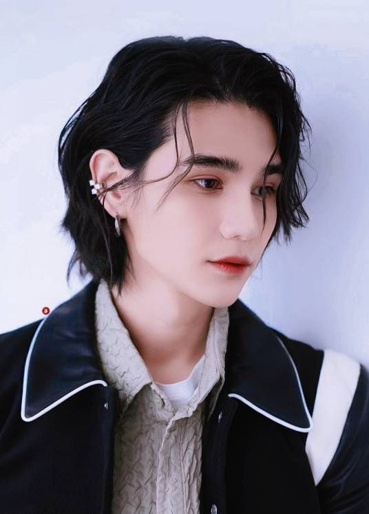 罗杰夫（泰国男演员、歌手）