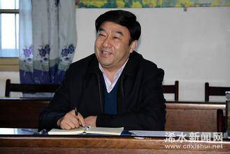 杨昌明（广西凌云县人）