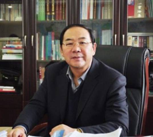 张福生（内蒙古电力（集团）有限责任公司原总经理）