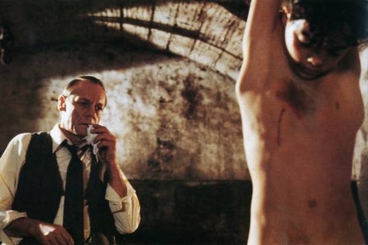 玻璃笼（奥古斯汀·维拉罗伽执导的恐怖片）