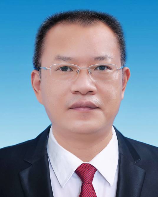 黄钢（湖北省随州市统计局局长）