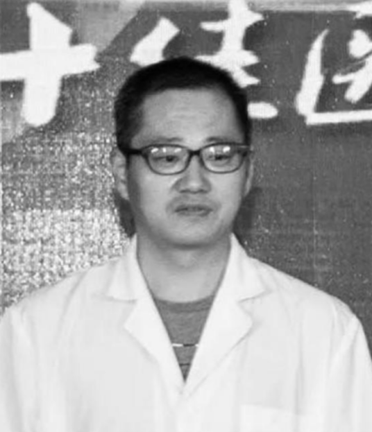 朱峥嵘（江苏启东南阳镇社区卫生服务中心病房原组长）