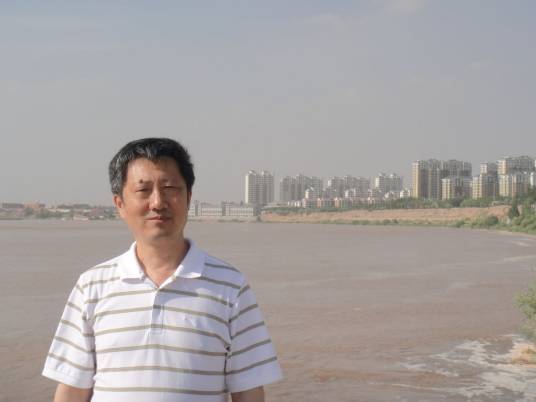 陈力丹（世界新闻传播史）