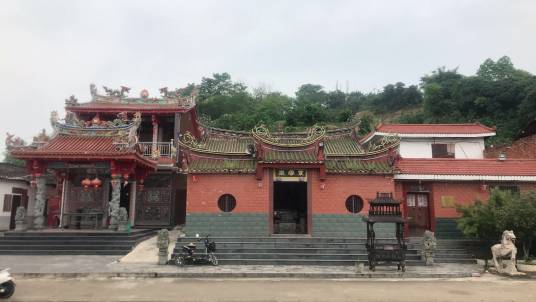 紫云岩（平和县山格镇庙宇）