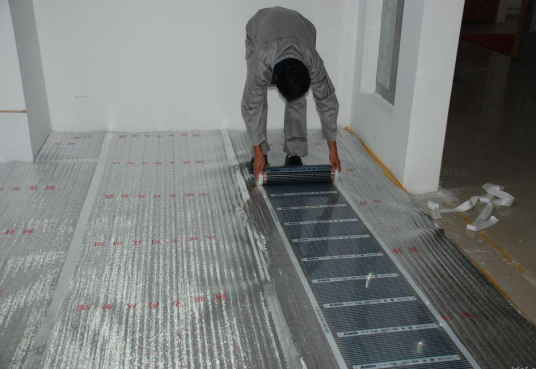 电热膜地暖系统
