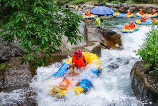 玄真漂流景区