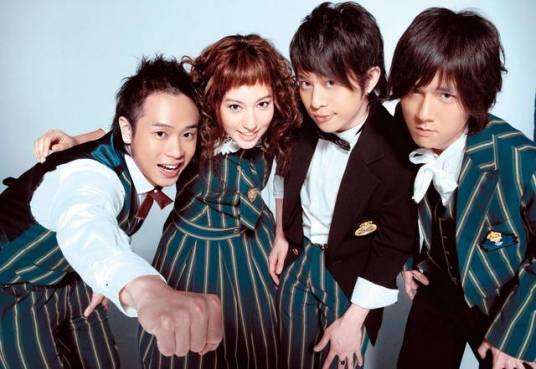 泪妆（南拳妈妈演唱歌曲）