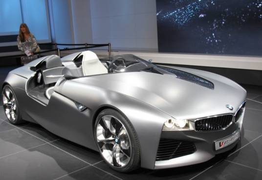 宝马VisionConnectedDrive概念车