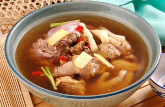 田七炖鸡汤