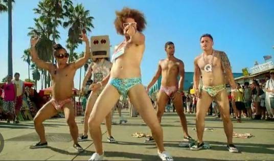 甩鸟舞（LMFAO的MV舞蹈动作）