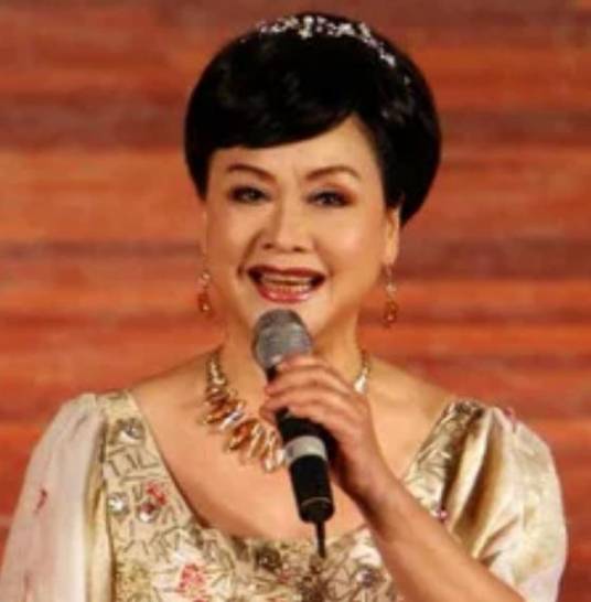 四季情歌（李谷一演唱的歌曲）
