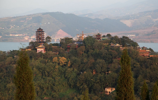 天堂山（湖南省常宁市天堂山）