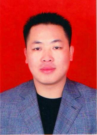 杨云龙（湖南省新宁县委副书记、统战部部长）