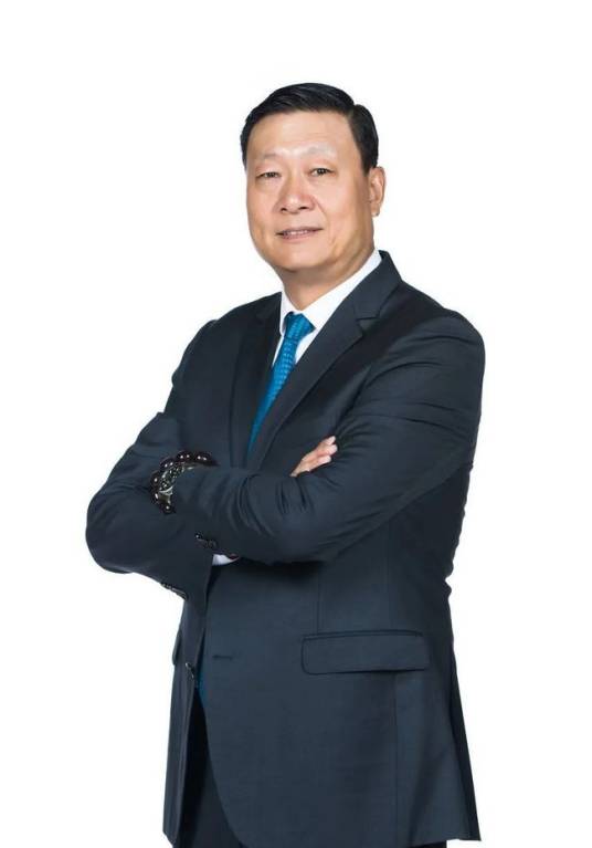 李秋平（中国前职业篮球运动员、教练员）